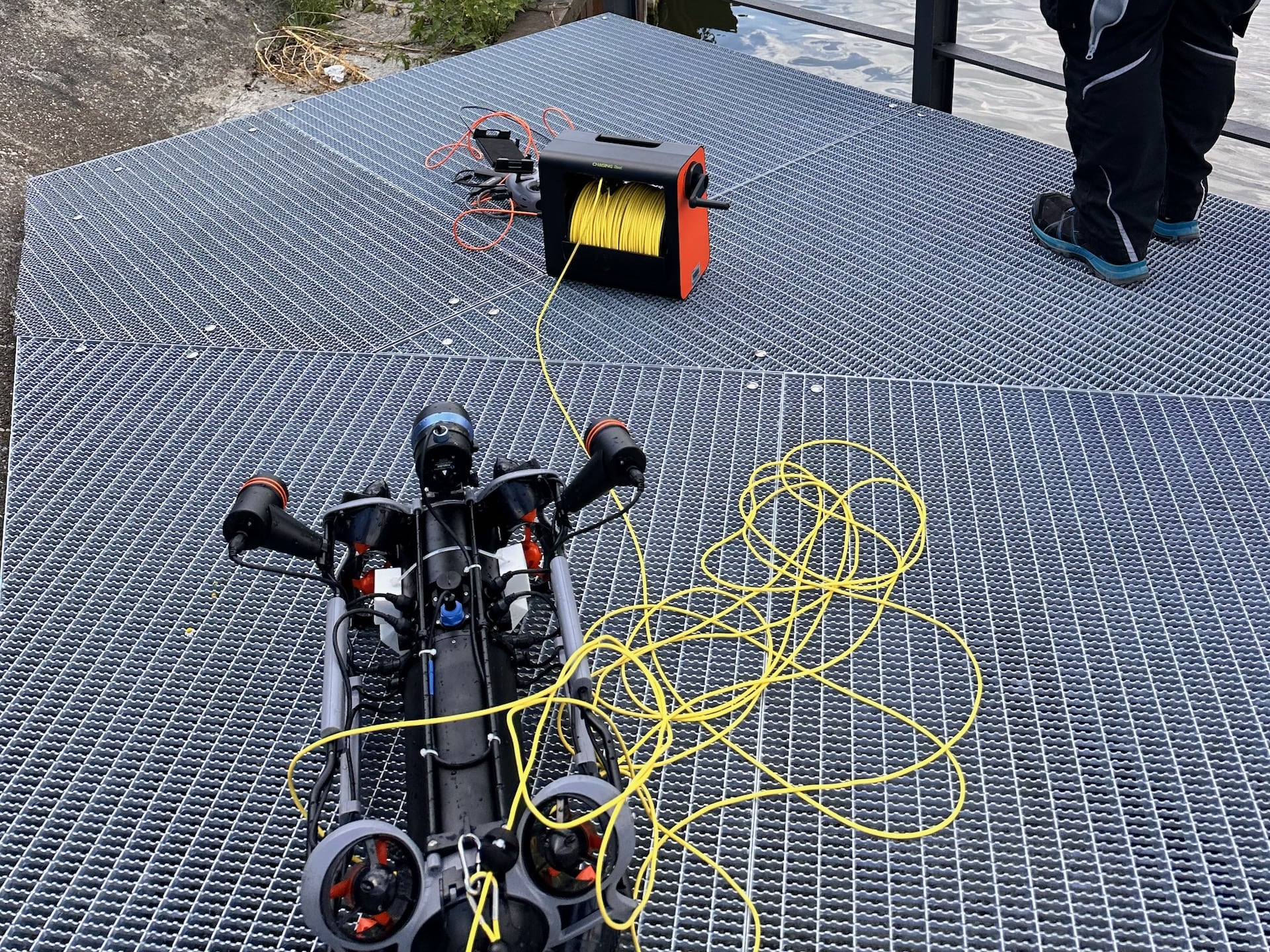 Underwater drone during lock gate inspection