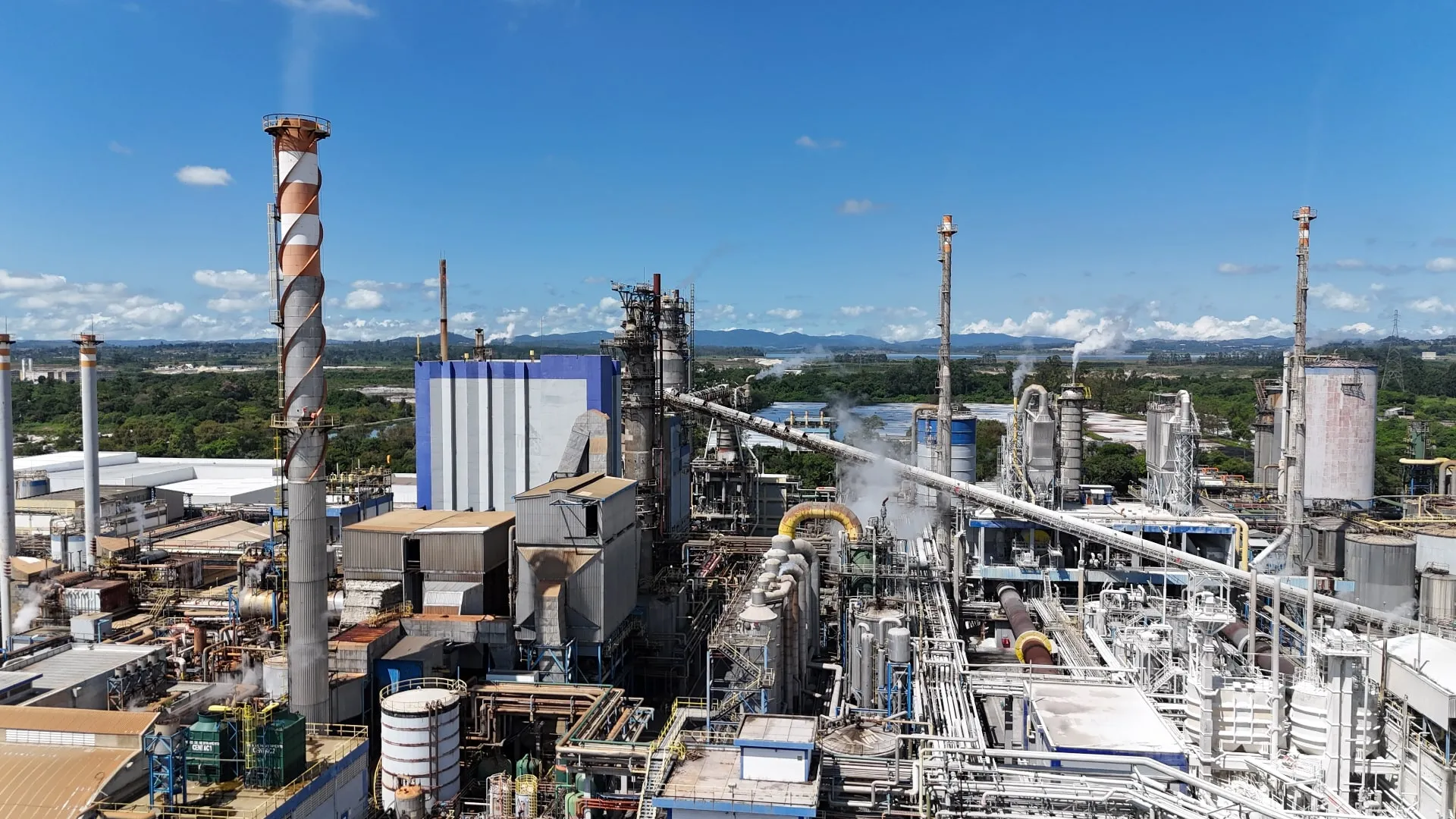 Drone inspection in paper and pulp industry – digesters, bleach towers and process vessels without human entry