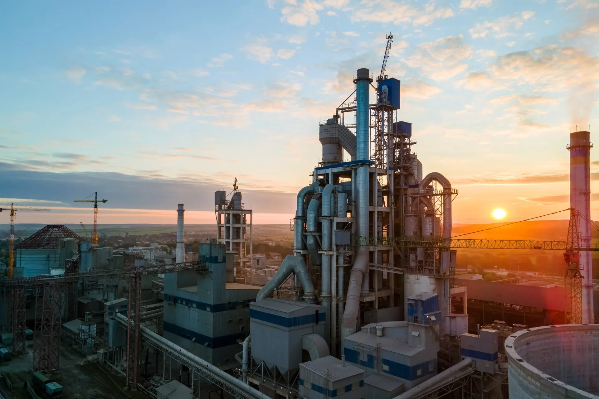 Droneinspektion cementfabrik – Flyability ELIOS 3 inde i en Drehrohrofen