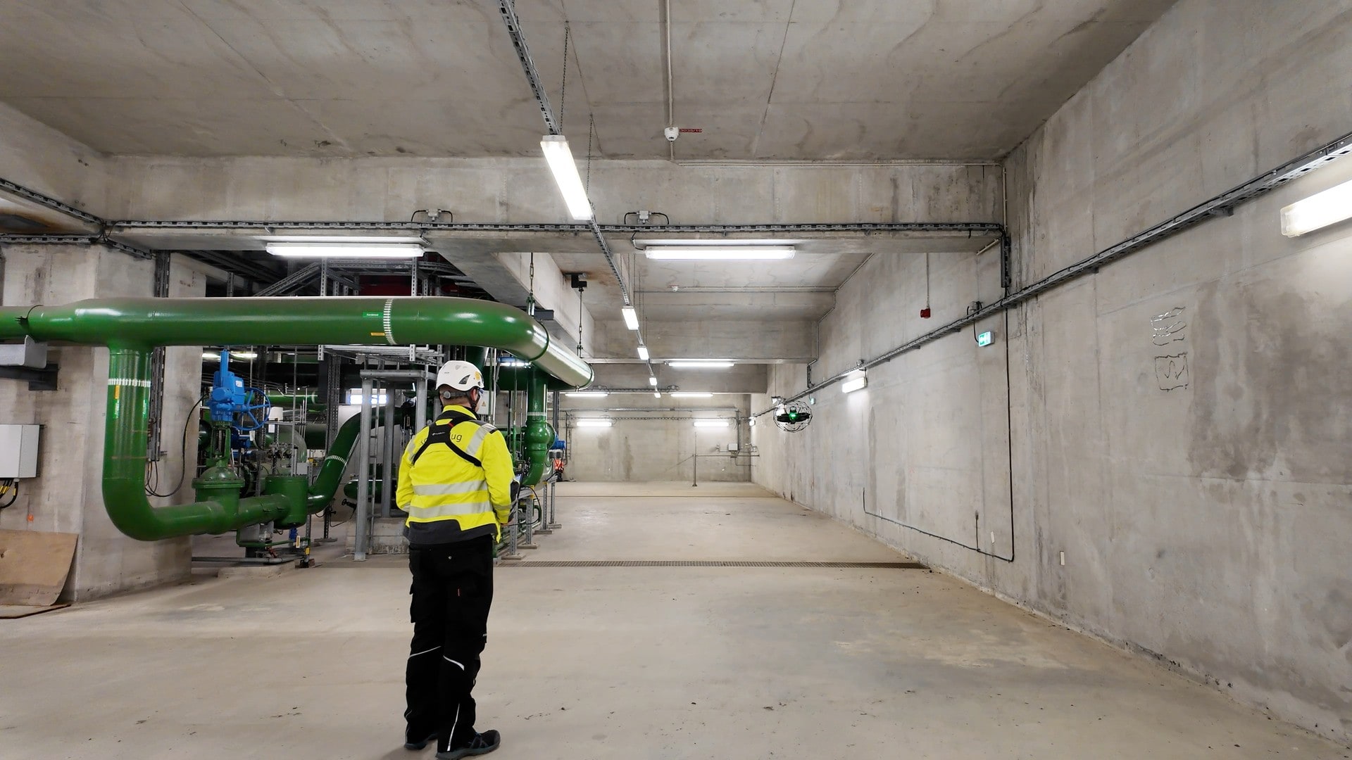 Dronebaseret visuel inspektion i et industrianl&aelig;g